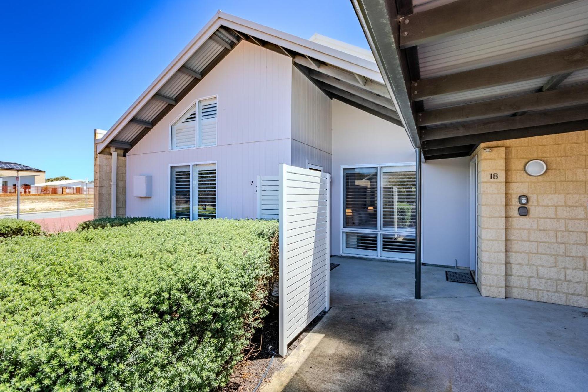 Albany Bayside By The Bnb Collection Номер фото